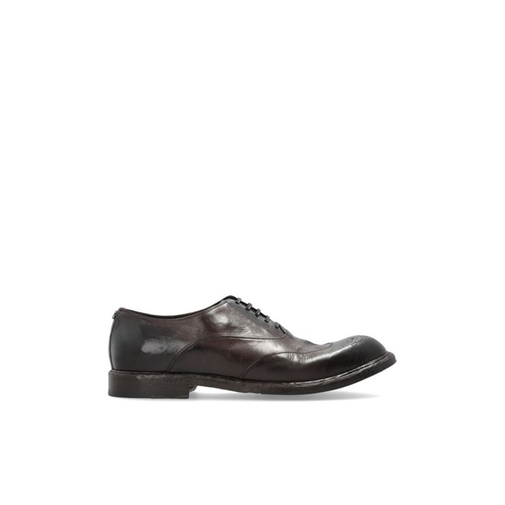 Leather shoes with a 'vintage' effect